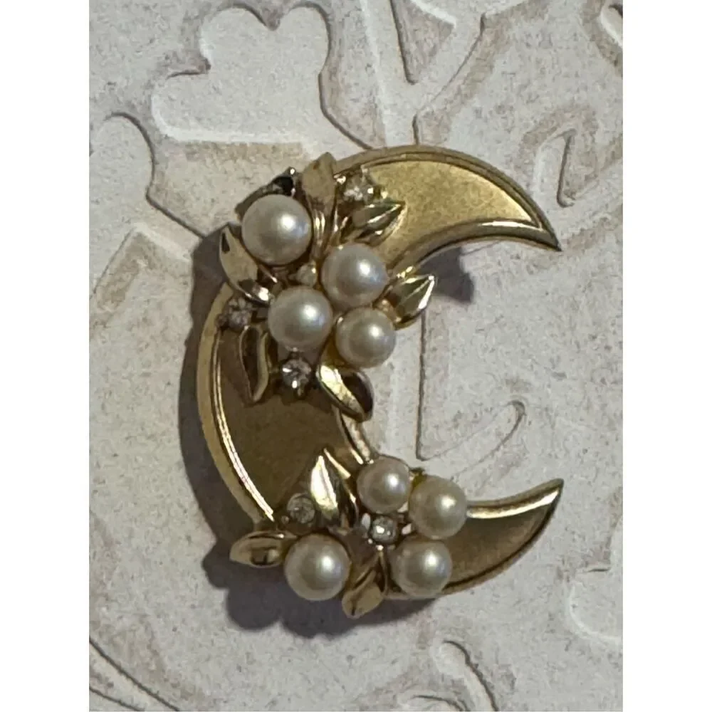 Crown  Trifari Crescent Moon Faux Pearls Brooch, signed